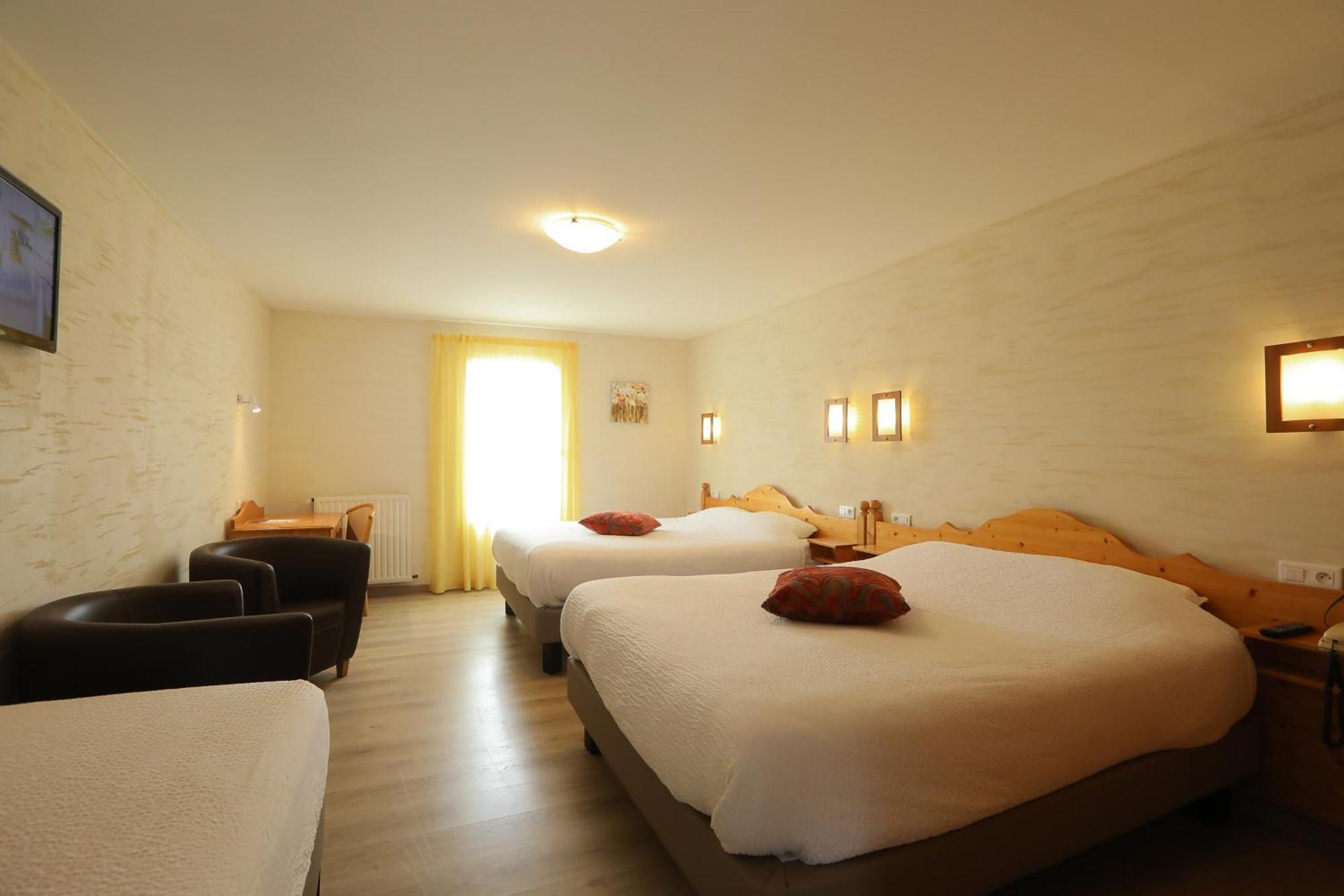 Logis Hotel Spa Restaurant Le Provence Lanarce Exterior foto